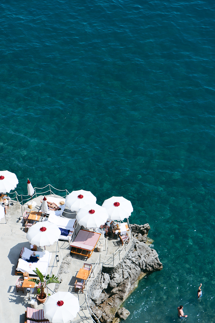 La Scogliera beach club